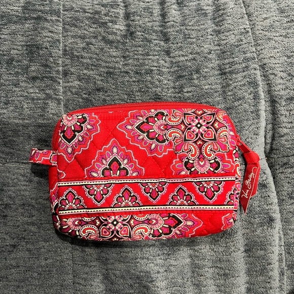 Vera Bradley Handbags - Vera Bradley Frankley Scarlett Makeup Bag Red EUC